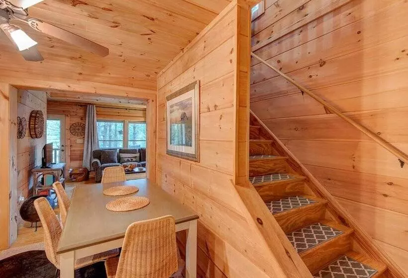 Heritage Hill Cabins