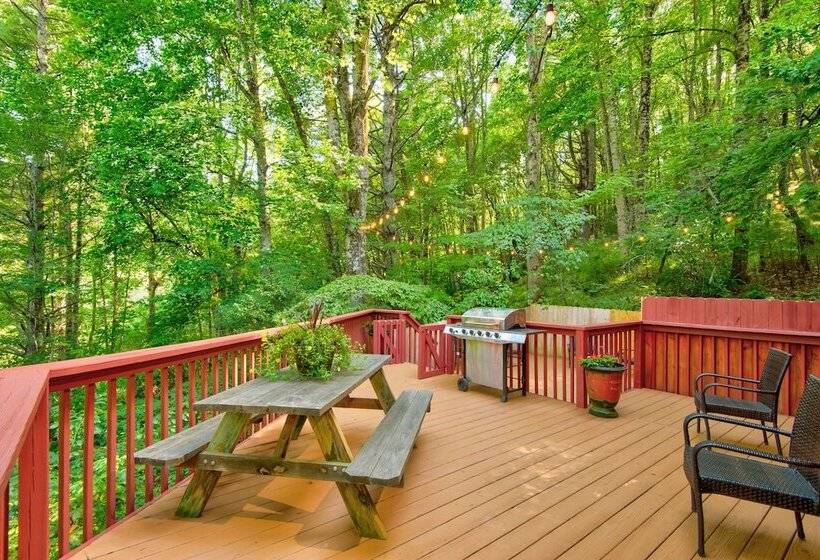 Heritage Hill Cabins