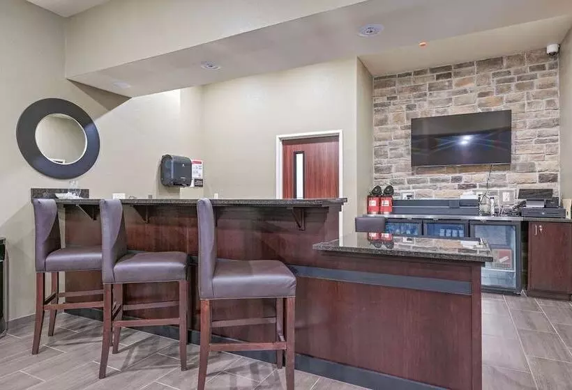 Cobblestone Hotel & Suites   Mosinee