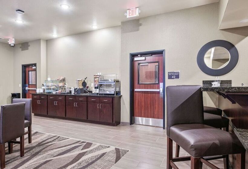 Cobblestone Hotel & Suites Mosinee