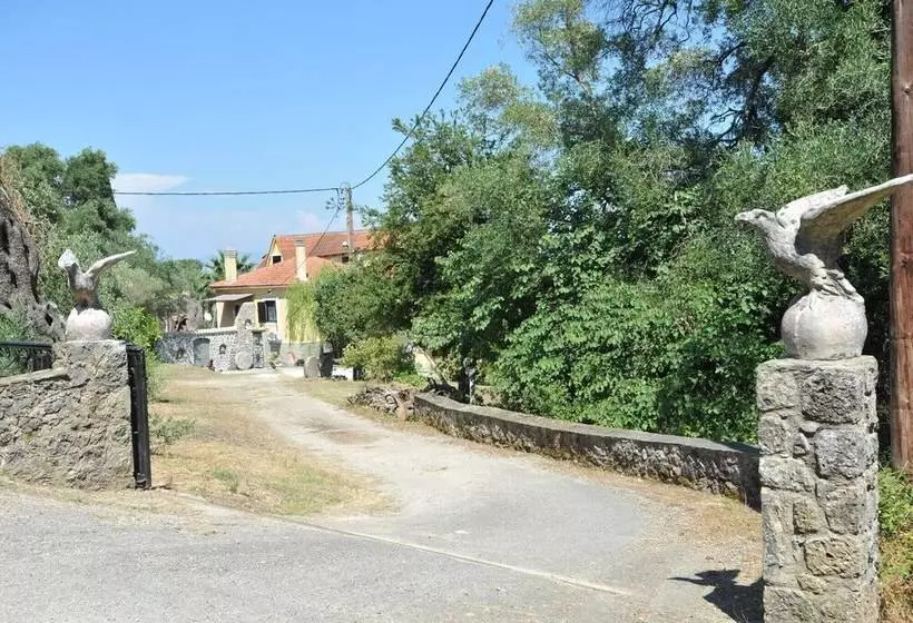 ホテル Corfu Green Paradise   Luxury Villa In Mistralatika, Kato Korakiana