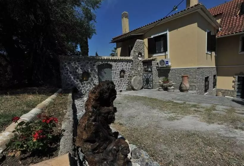 ホテル Corfu Green Paradise   Luxury Villa In Mistralatika, Kato Korakiana