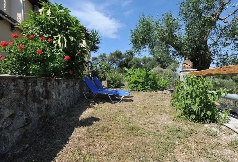 ホテル Corfu Green Paradise   Luxury Villa In Mistralatika, Kato Korakiana