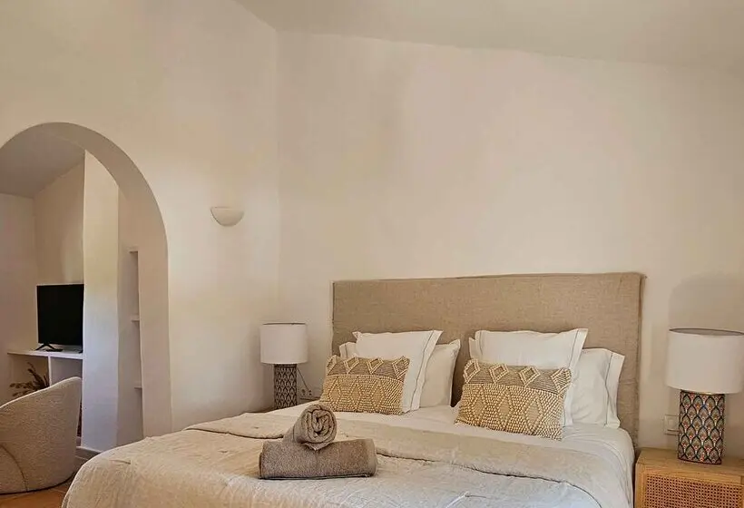 هتل Agroturismo Es Mayolet