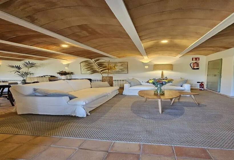 هتل Agroturismo Es Mayolet