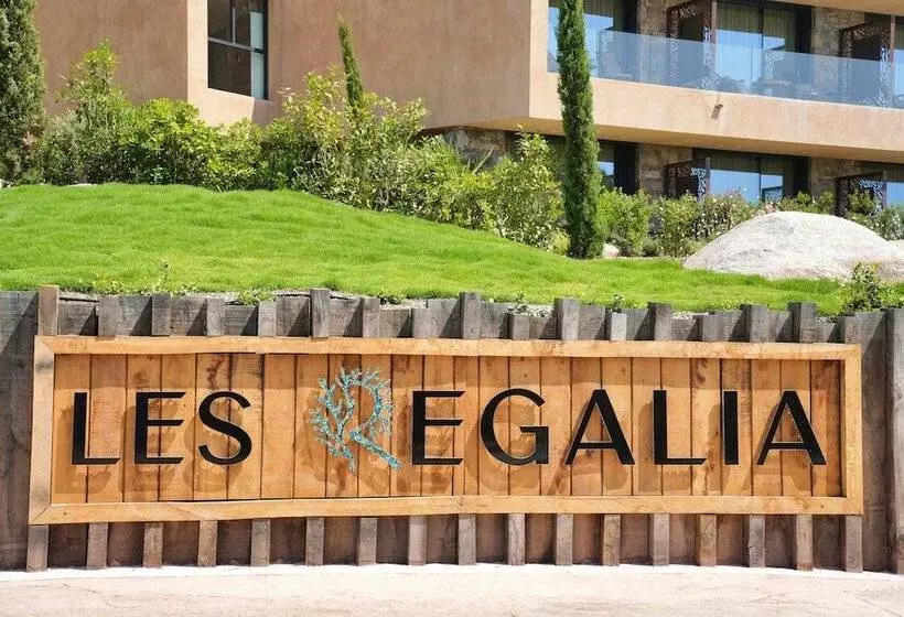 Hotelli Les Regalia Hôtel & Spa