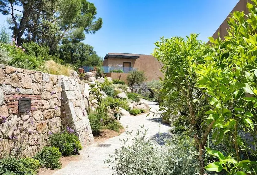 Hotelli Les Regalia Hôtel & Spa