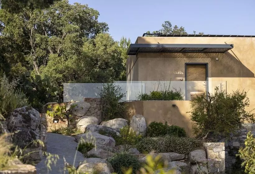 Hotelli Les Regalia Hôtel & Spa