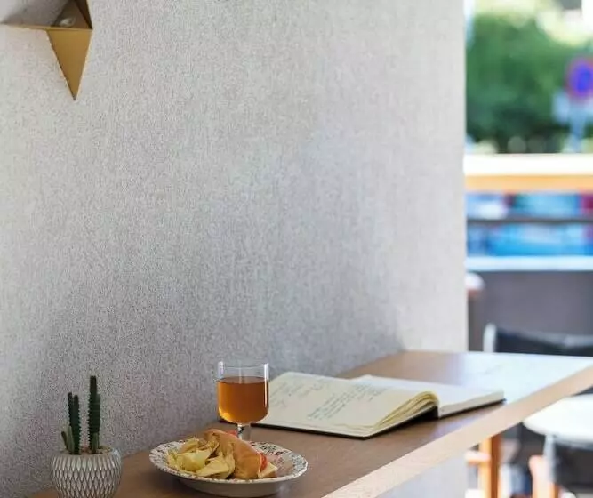 Hotel Lines Concept Accommodation