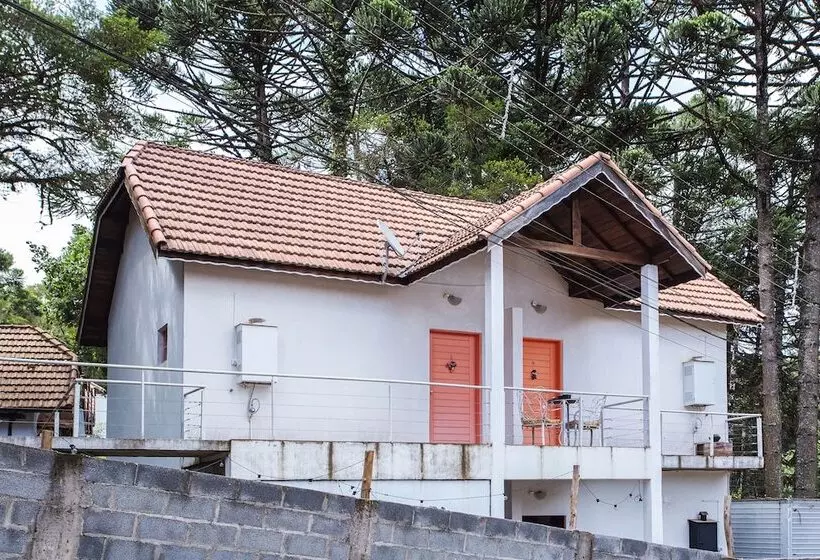 ホテル Pousada Vila Suíça