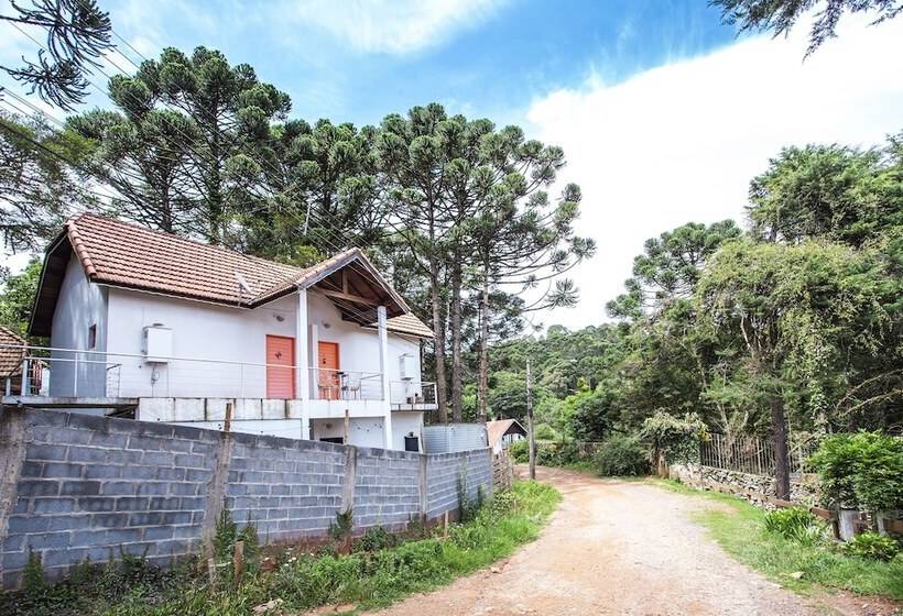 ホテル Pousada Vila Suíça