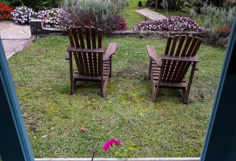 ホテル Pousada Vila Suíça
