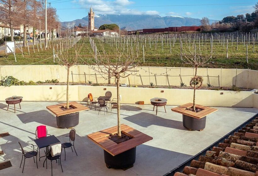 בית מלון כפרי La Vigna Di Sarah