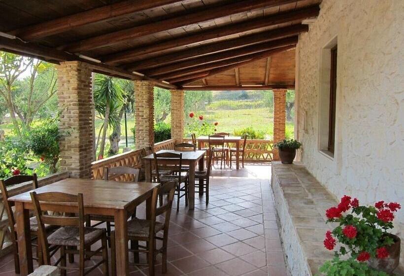 교외 호텔 Lithies Organic Farm