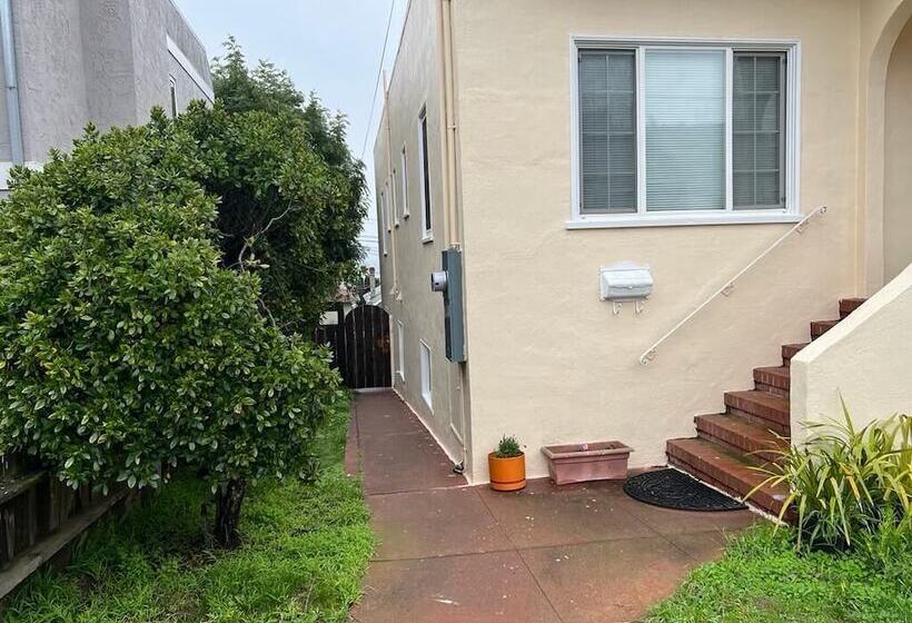 بنسيون Miller Apartments