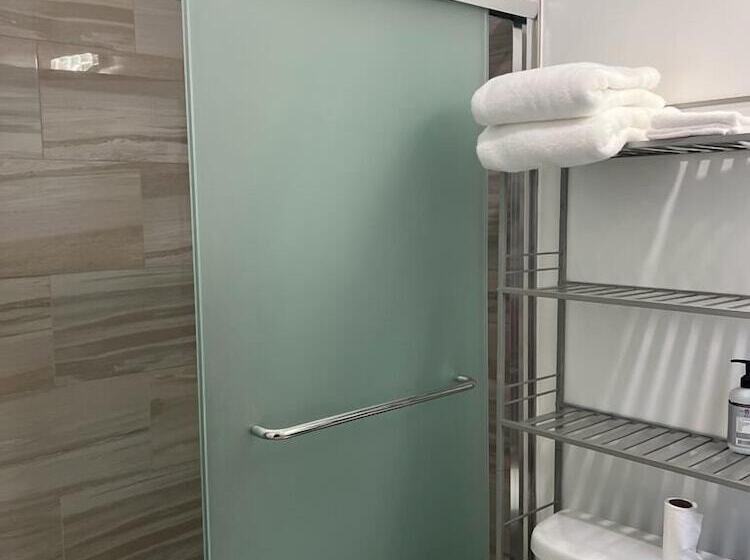 بنسيون Miller Apartments