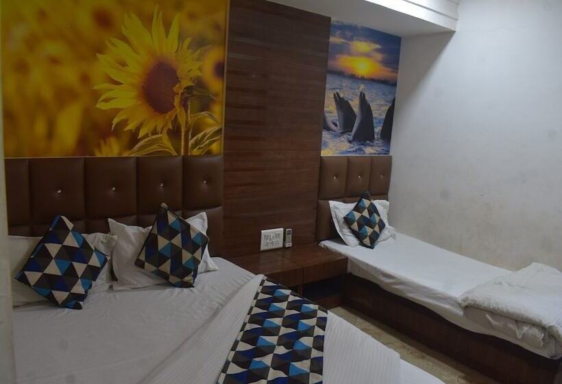 Peradiot Hotel   Vastrapur