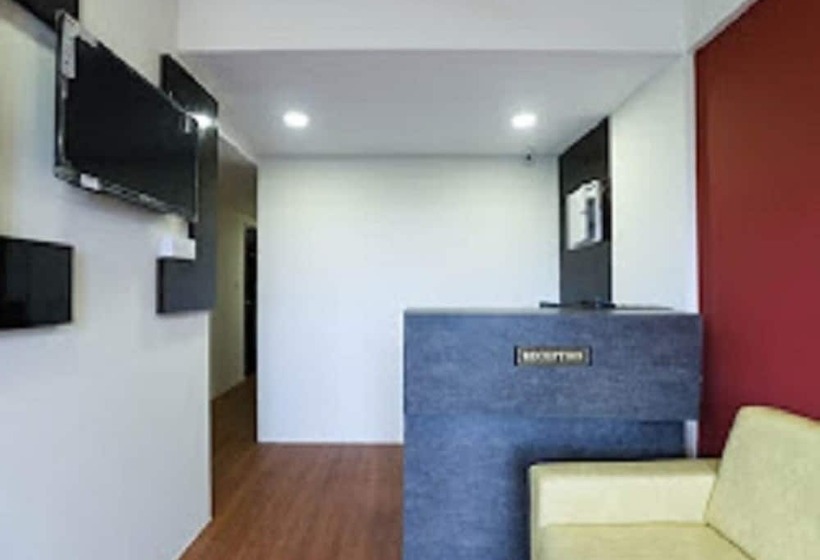 Peradiot Hotel   Vastrapur