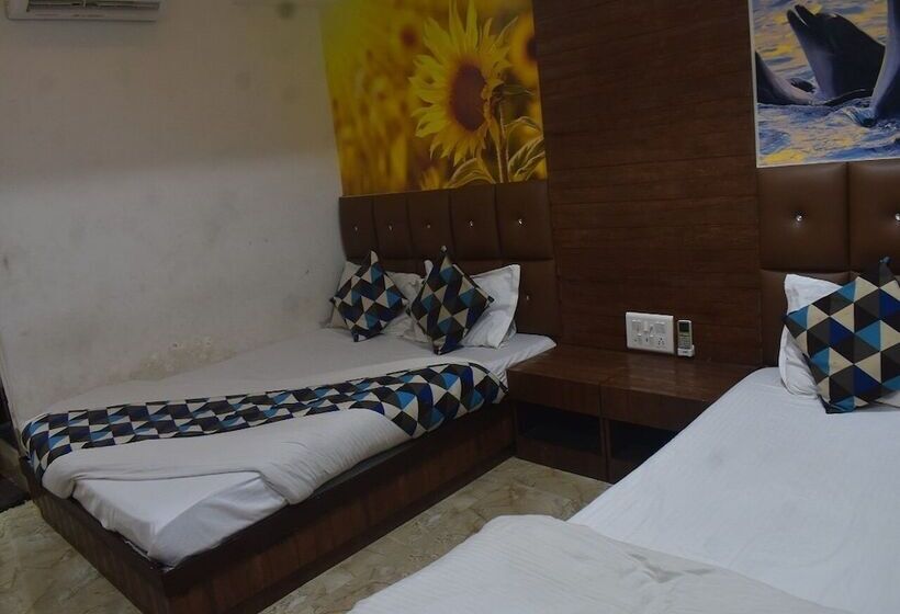 Peradiot Hotel   Vastrapur