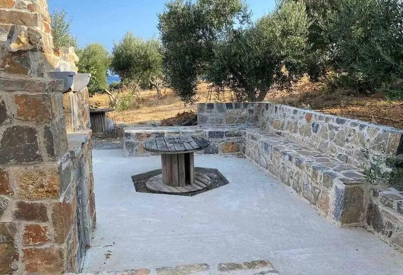 レジデンス Lovely Nature Stone House In Sisi