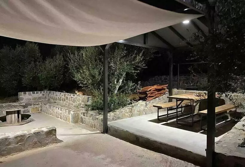 レジデンス Lovely Nature Stone House In Sisi