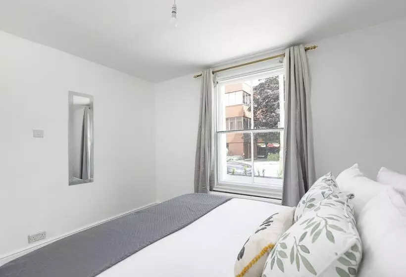 Skyvillion East Finchley London 2bedroom
