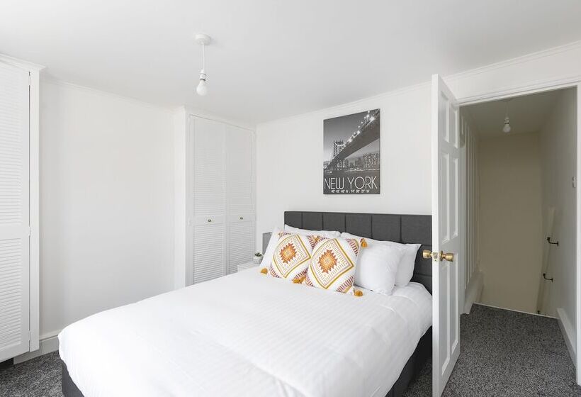 Skyvillion East Finchley London 2bedroom