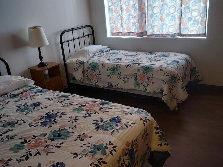 The Bliss Hotel Motel