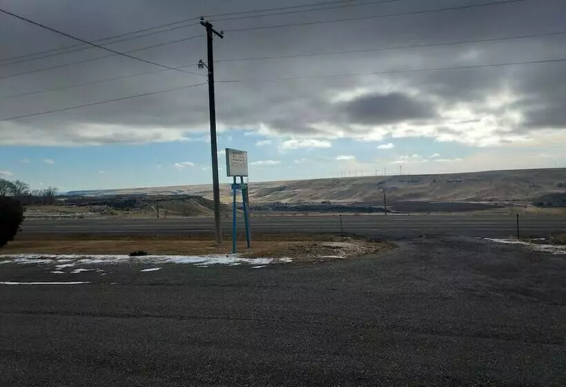 The Bliss Hotel Motel