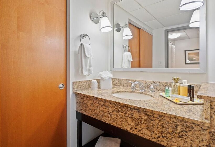 315 Loso Hotel Airport