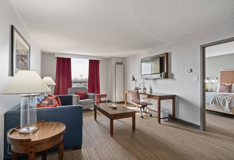 315 Loso Hotel Airport