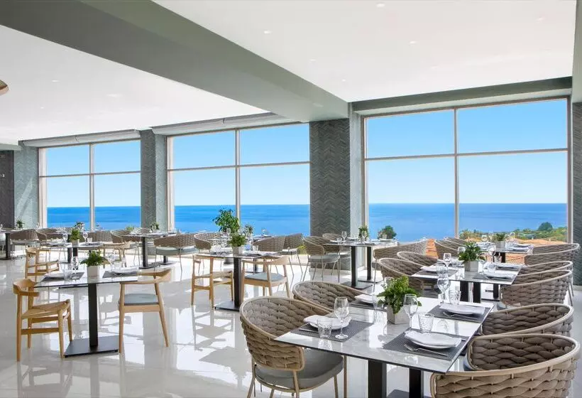 Ajul Luxury Hotel & Spa Resort, A Registry Collection