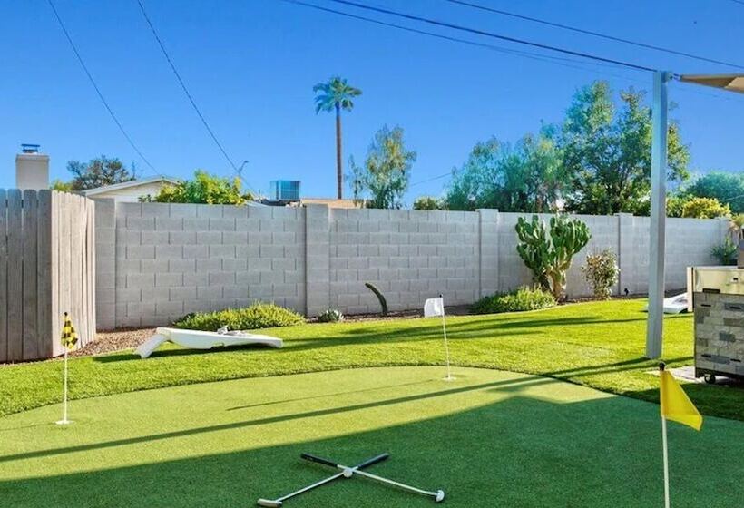 Amazing 4 Bdrm W/backyard Paradise In Scottsdale!