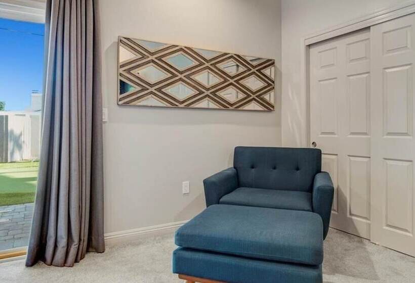 Amazing 4 Bdrm W/backyard Paradise In Scottsdale!