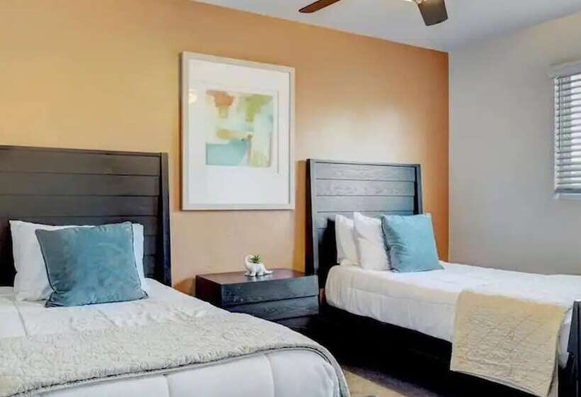 Amazing 4 Bdrm W/backyard Paradise In Scottsdale!