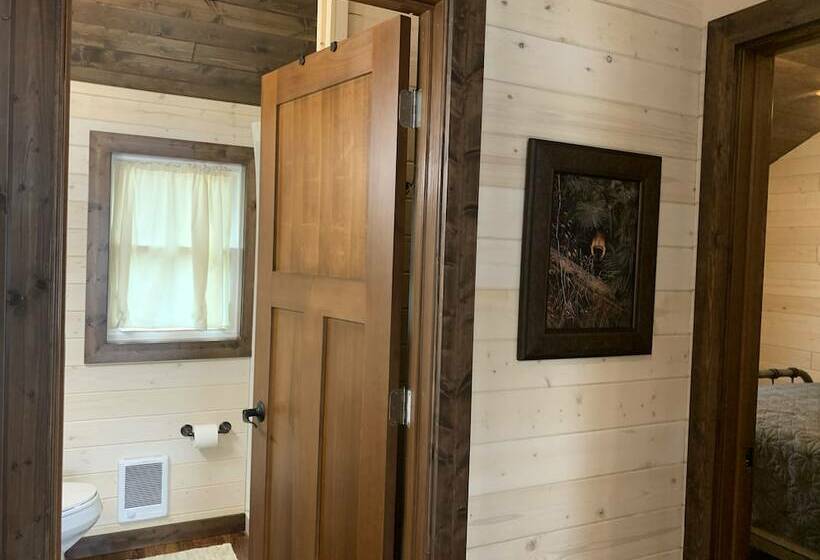 Deerwood Resort   Turtle Cove Cabin