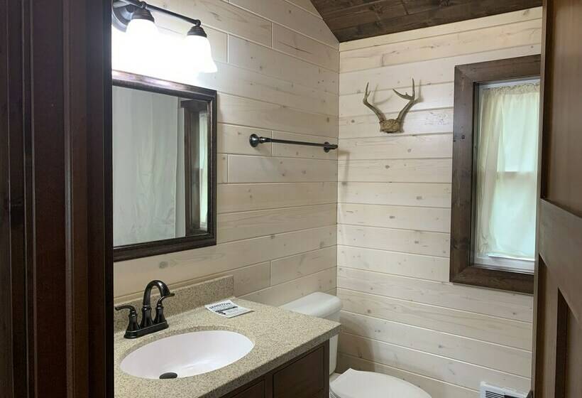 Deerwood Resort   Turtle Cove Cabin