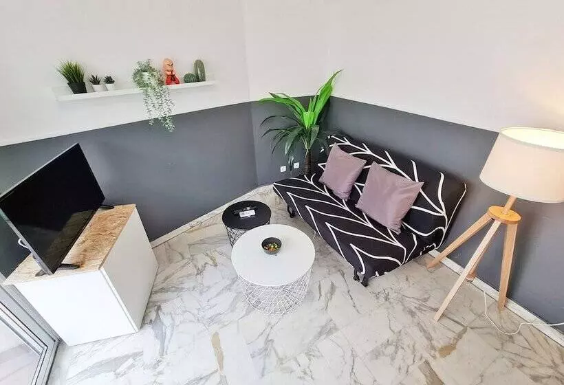 Gregbnb   Le Joal   Toulon Ouest