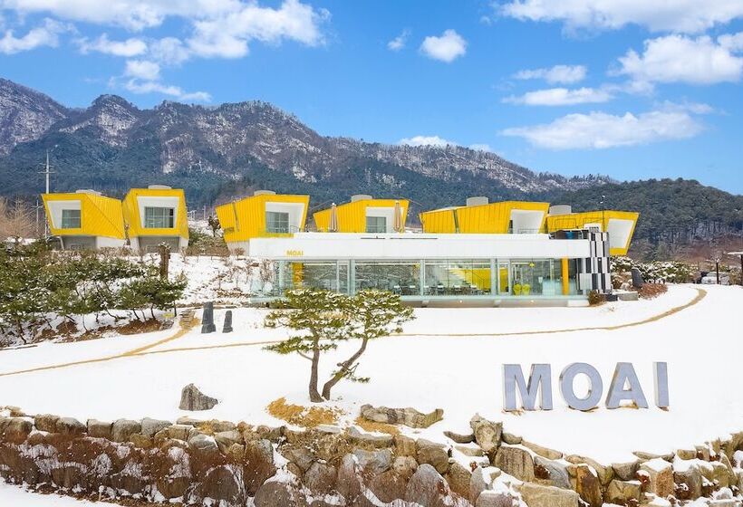 בית מלון כפרי Moai