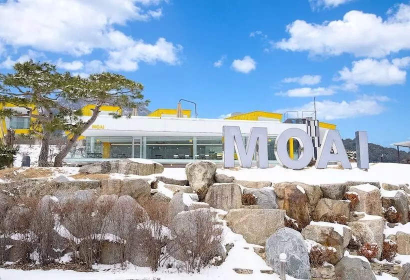 ホテル Moai