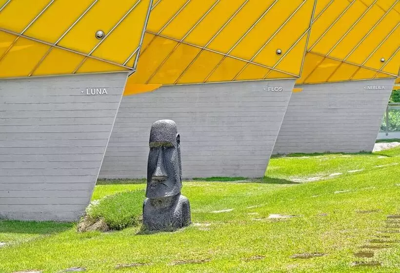 ホテル Moai
