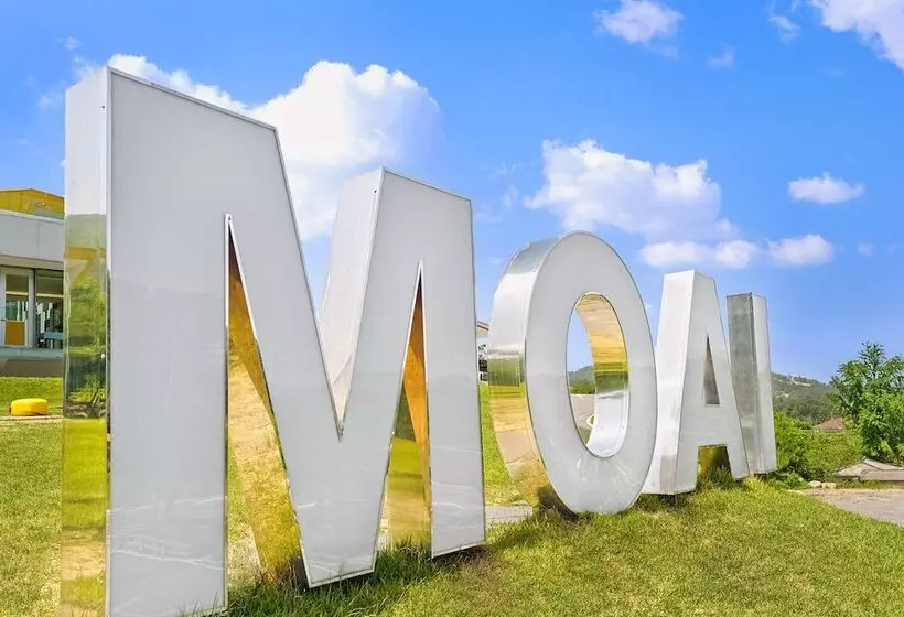 ホテル Moai