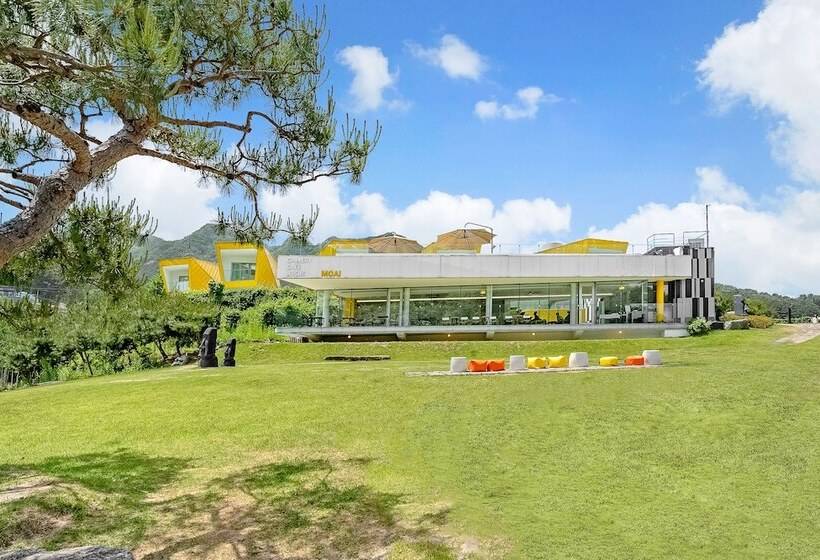 בית מלון כפרי Moai