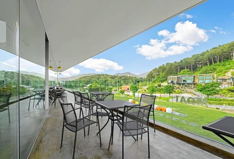 בית מלון כפרי Moai