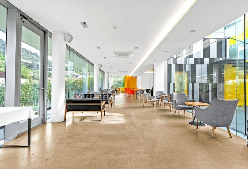 בית מלון כפרי Moai