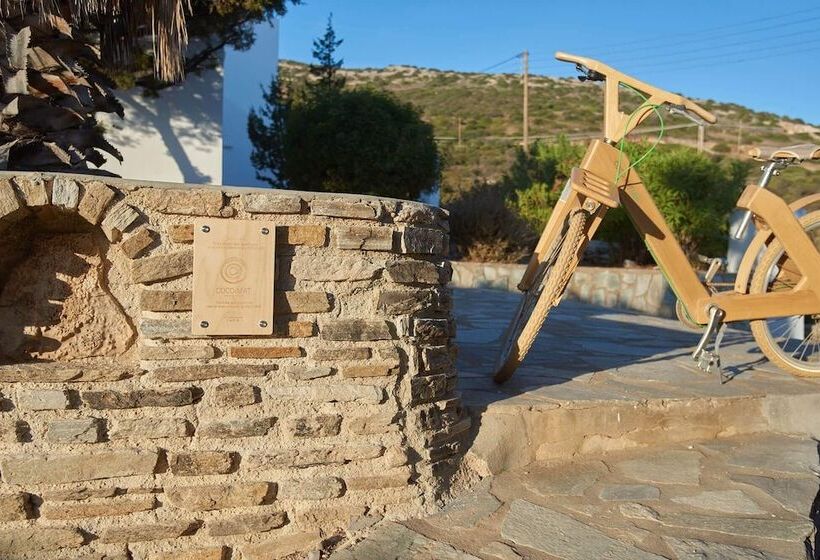 هتل Oliaros Seaside Lodge