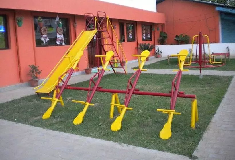 Hotelli Rains Inn Eco