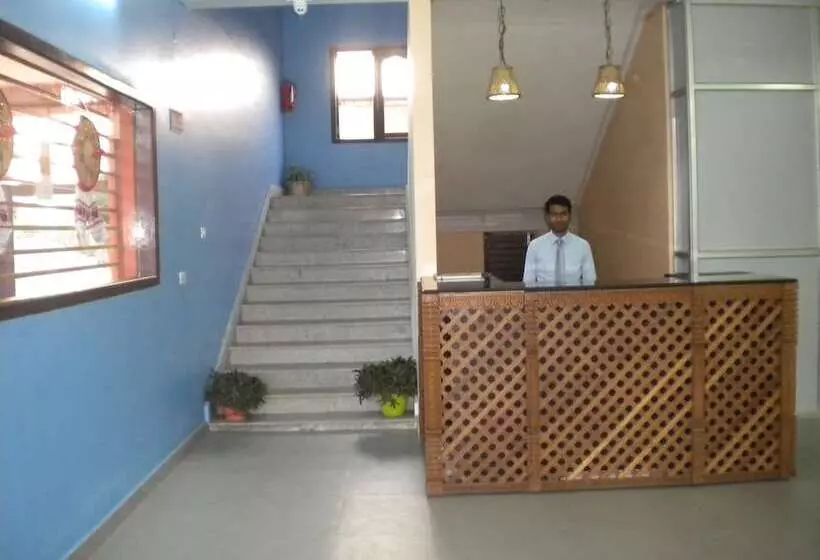 Hotelli Rains Inn Eco