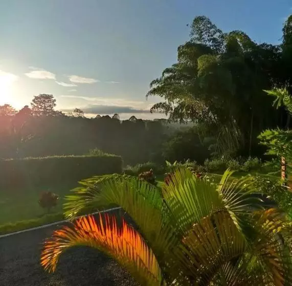田舎風ホテル Finca Hotel El Amanecer