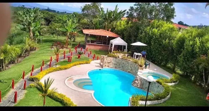 田舎風ホテル Finca Hotel El Amanecer